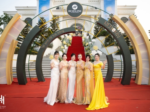 Sự kiện cuối năm doanh nghiệp - “Reborn - Tái sinh để tỏa sáng 2024