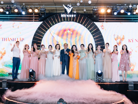 GALA KỶ NIỆM 8 NĂM HV NEST – KHI MỘT SỰ KIỆN KHÔNG CHỈ ĐỂ KỶ NIỆM, MÀ ĐỂ KẾT NỐI HÀNH TRÌNH