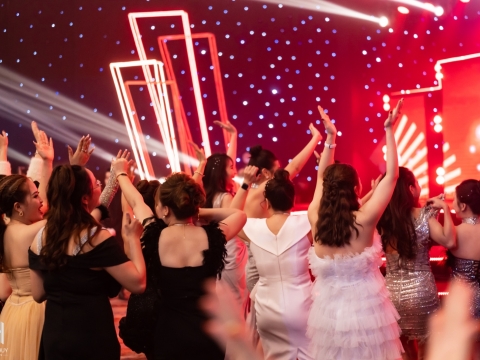 LAVIDA – SỐNG TRỌN TỪNG KHOẢNH KHẮC | YEAR END PARTY COMI VIET NAM