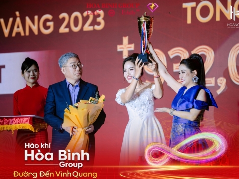 Tổ chức lễ kick off đầu năm: Hào khí Hòa Bình Group